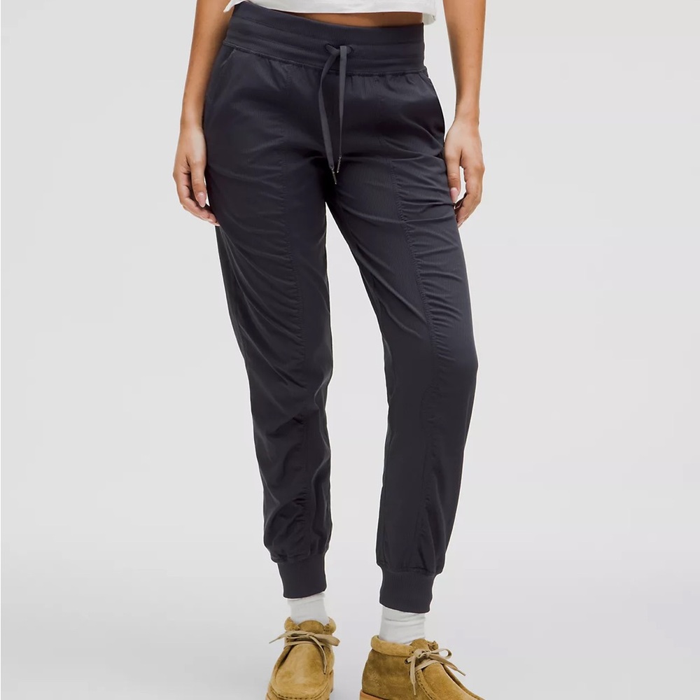 Lululemon Dance Studio Mid-Rise Jogger
Full Length